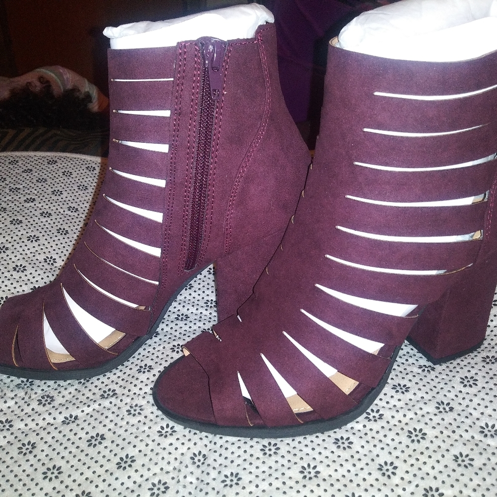 Women's Purple Peep Toe Boot Heels Size 6